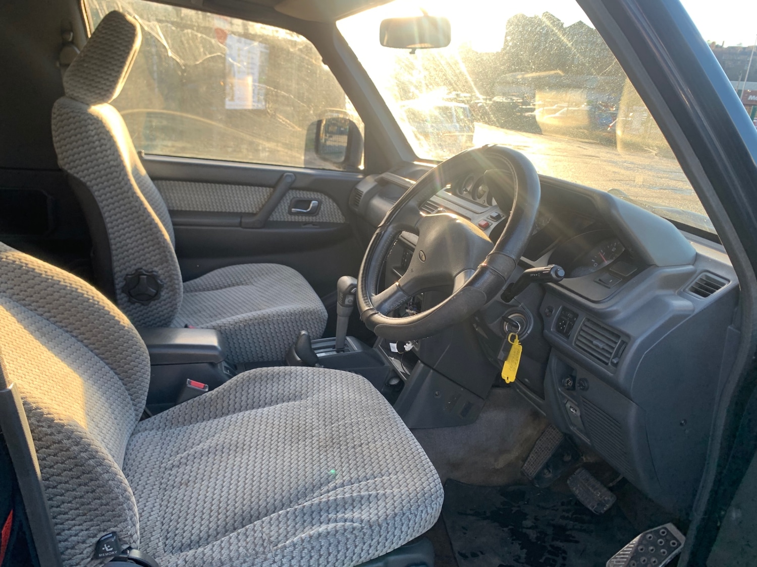 Used Mitsubishi Pajero 2004 for sale - 77190329: Photo 10