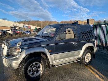 Used Mitsubishi Pajero undefined for sale - 77190329: Photo