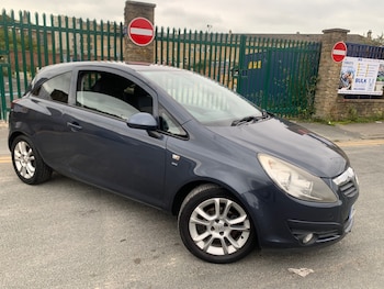 Vauxhall - Corsa