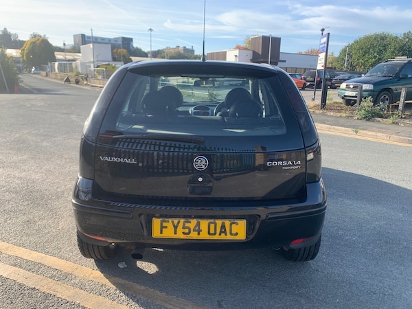 Used Vauxhall Corsa 2004 for sale - 76315282: Photo 8