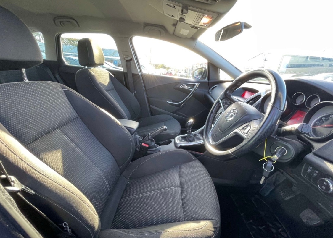 Used Vauxhall Astra 2013 for sale - 76987178: Photo 8