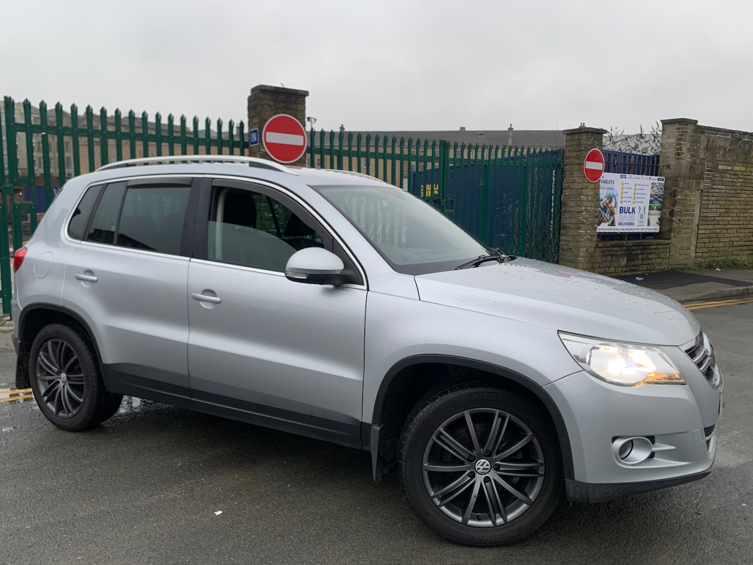 Used Volkswagen Tiguan 2010 for sale - 77409266: Photo 3