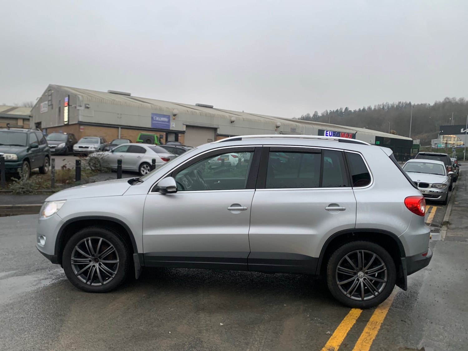 Used Volkswagen Tiguan 2010 for sale - 77409266: Photo 5