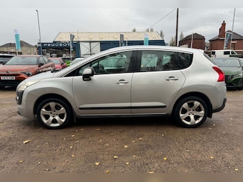 Used Peugeot 3008 2010 for sale - 76688488: Photo