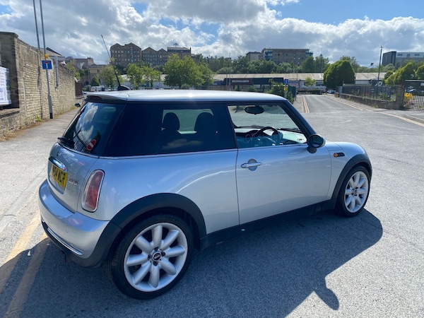 Used MINI Hatch 2004 for sale - 76246487: Photo 3