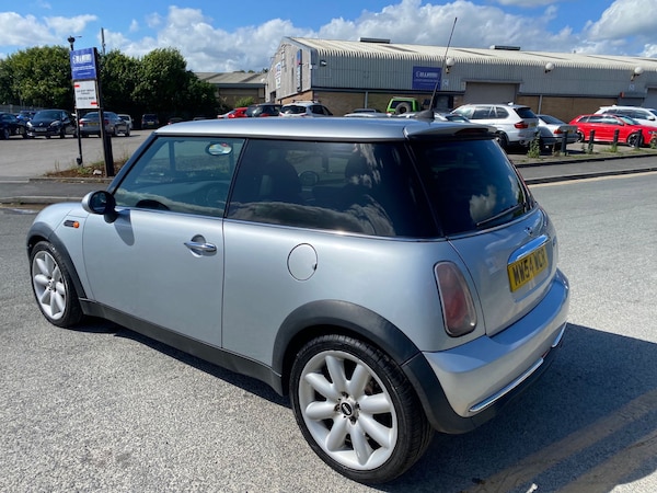 Used MINI Hatch 2004 for sale - 76246487: Photo 5