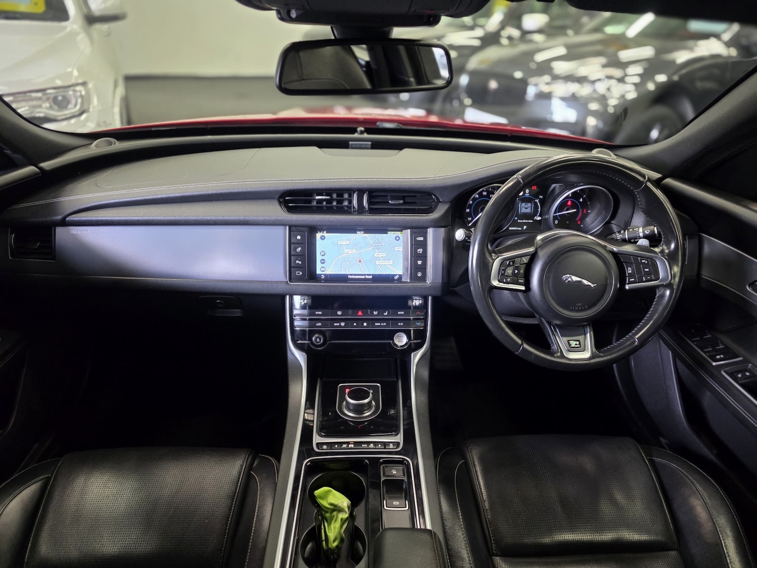 Used Jaguar XF 2019 for sale - 77084264: Photo 2