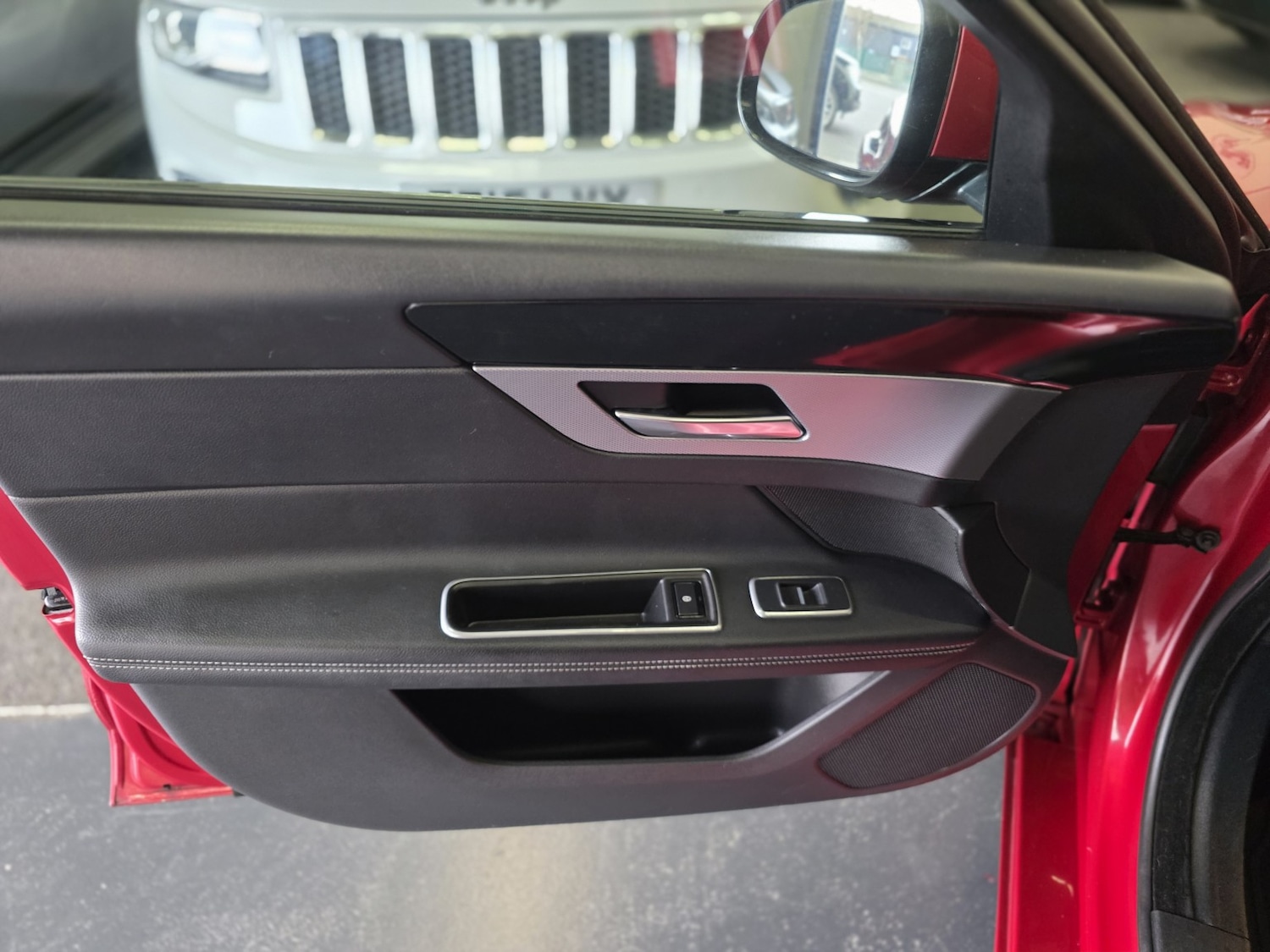 Used Jaguar XF 2019 for sale - 77084264: Photo 26