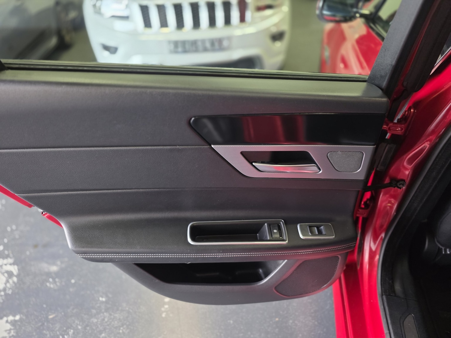 Used Jaguar XF 2019 for sale - 77084264: Photo 27