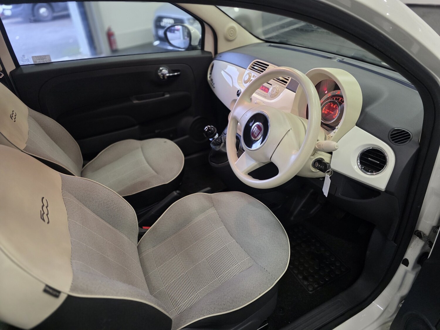 Used Fiat 500 2015 for sale - 77494793: Photo 8