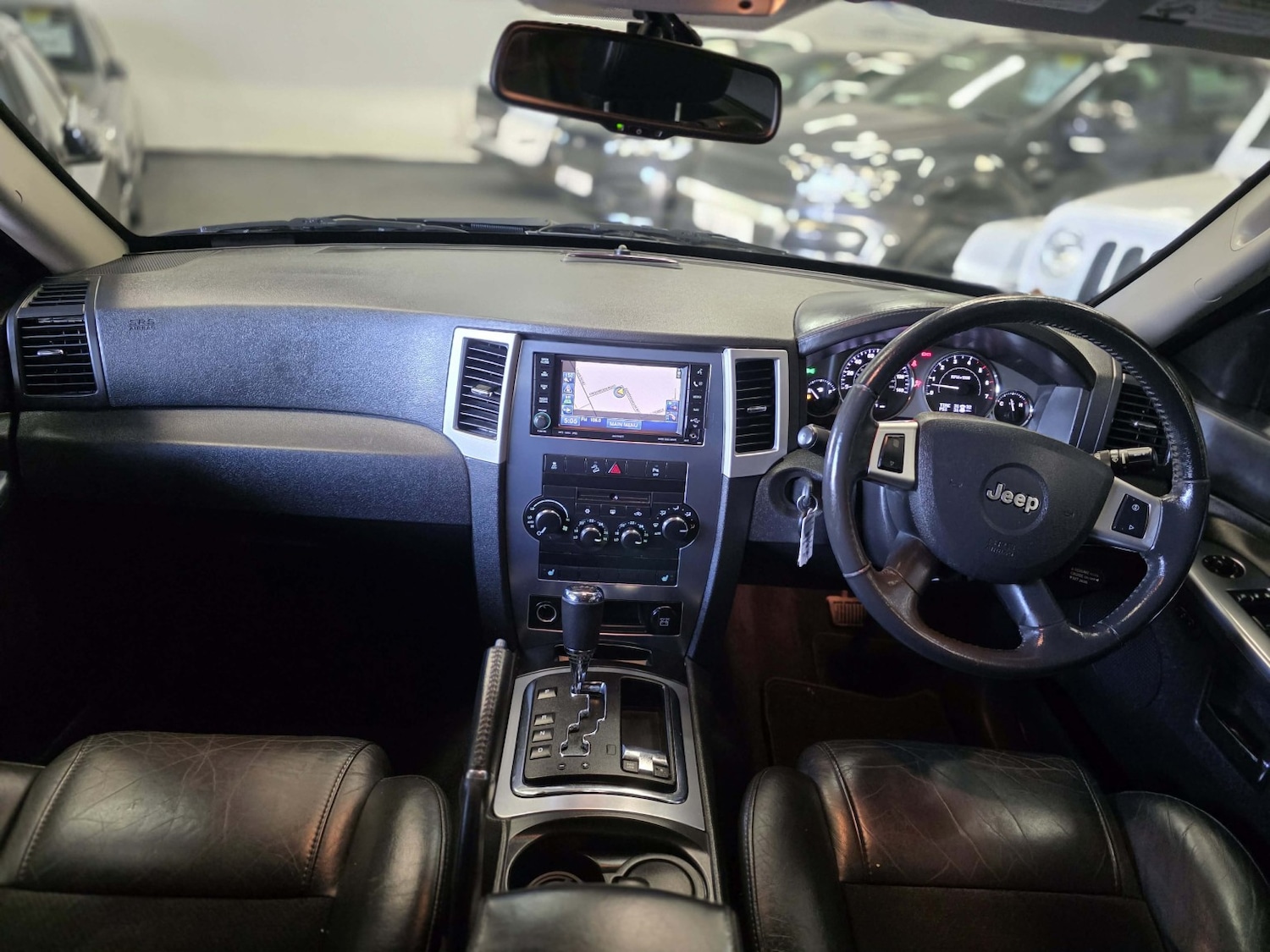 Used Jeep Grand Cherokee 2010 for sale - 78070460: Photo 2