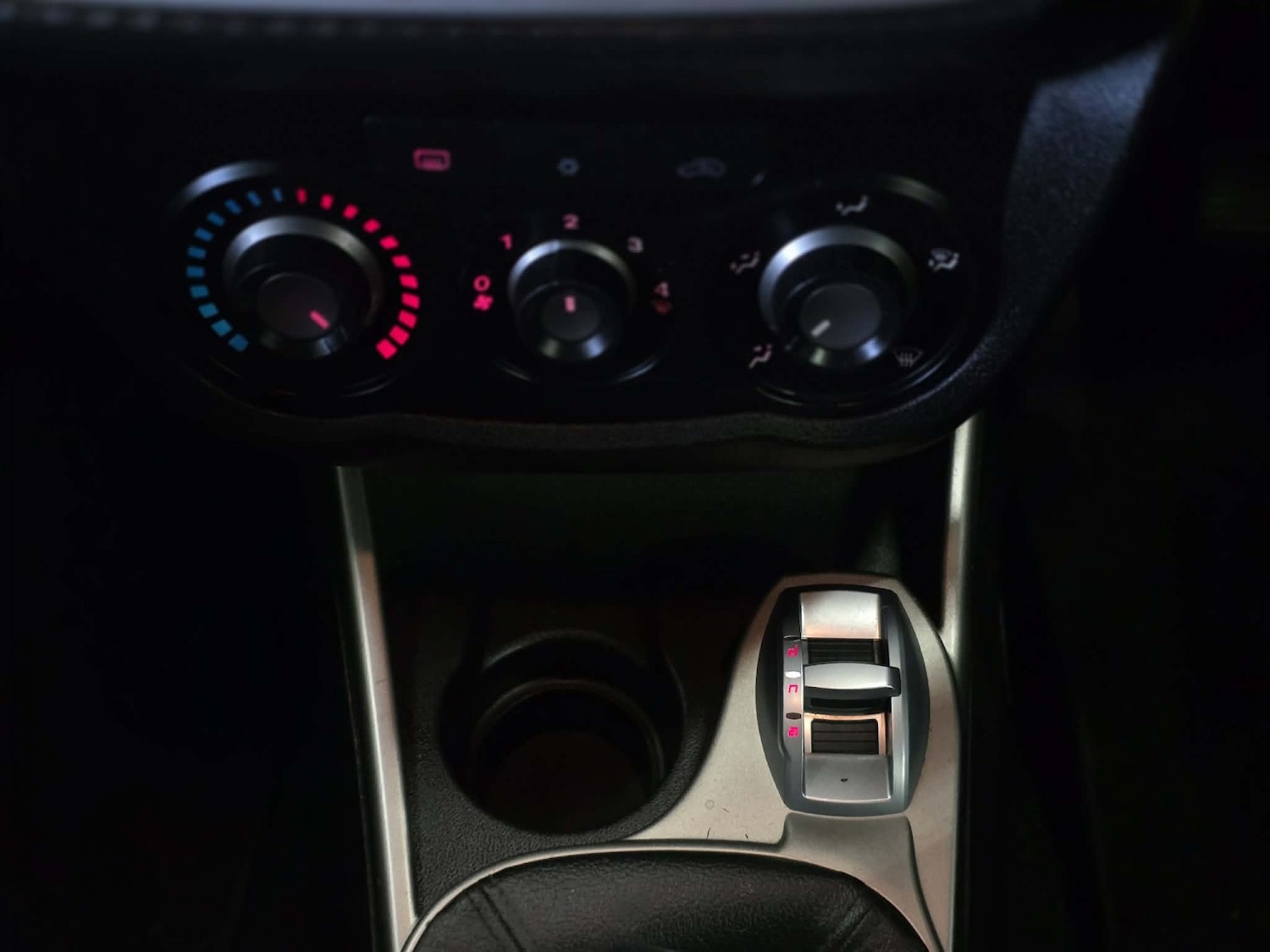 Used Alfa Romeo MiTo 2011 for sale - 77118635: Photo 13