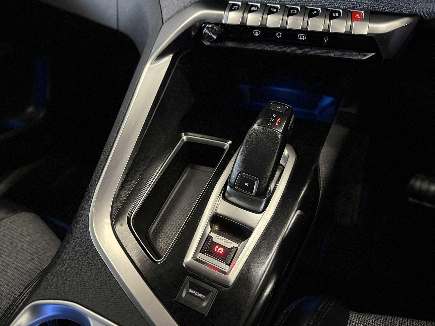 Used Peugeot 3008 2018 for sale - 76313937: Photo 14