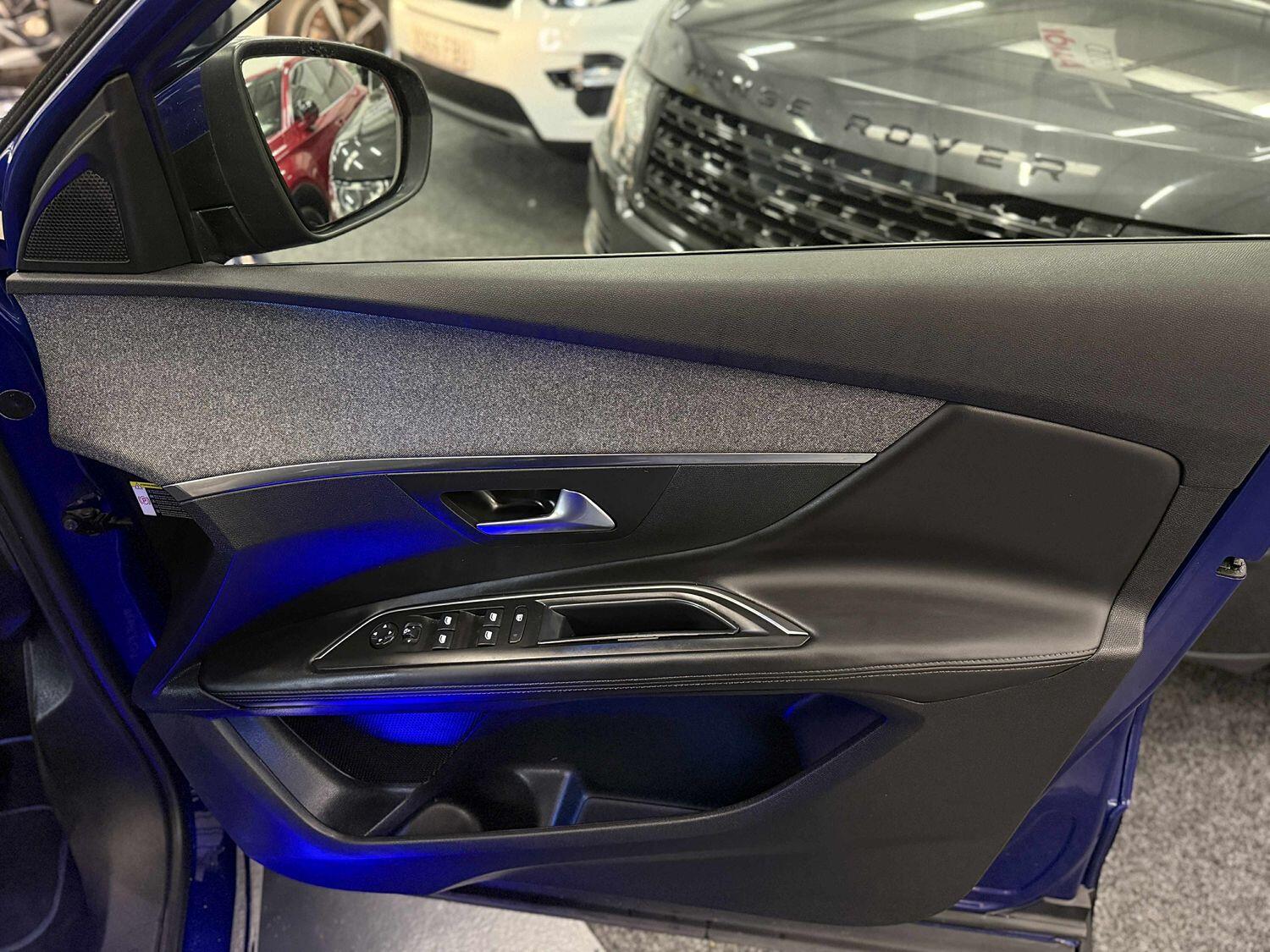 Used Peugeot 3008 2018 for sale - 76313937: Photo 25