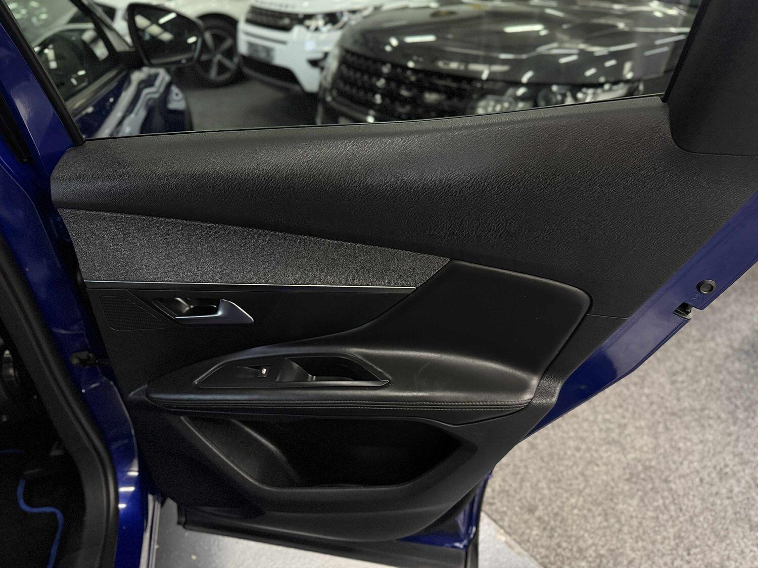 Used Peugeot 3008 2018 for sale - 76313937: Photo 26