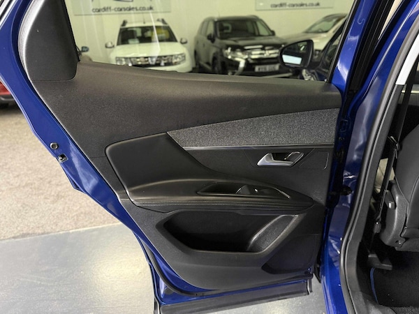 Used Peugeot 3008 2018 for sale - 76313937: Photo 28