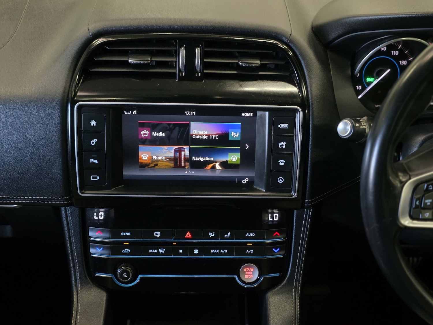 Used Jaguar F-Pace 2017 for sale - 76407531: Photo 12