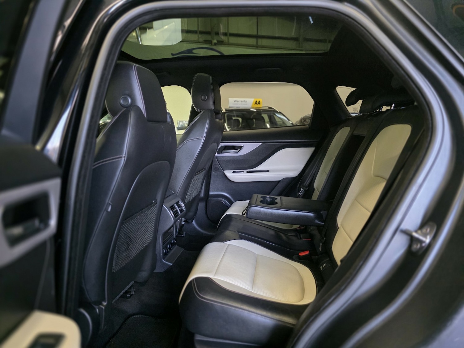 Used Jaguar F-Pace 2017 for sale - 76407531: Photo 17