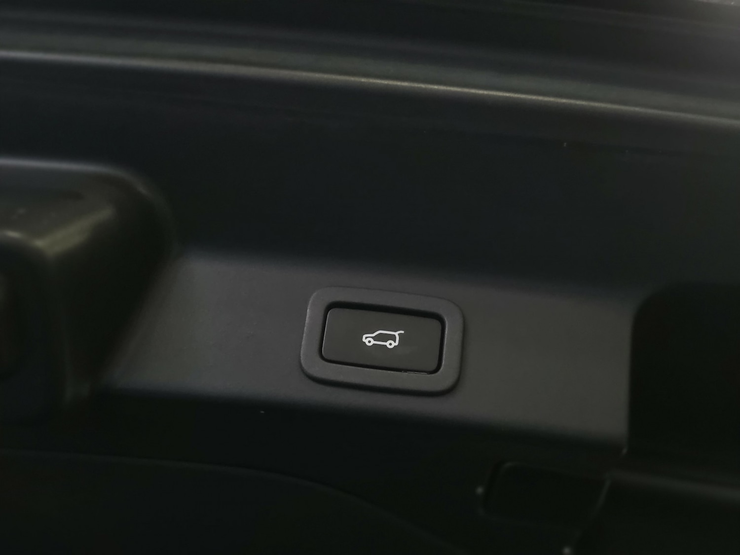 Used Jaguar F-Pace 2017 for sale - 76407531: Photo 24