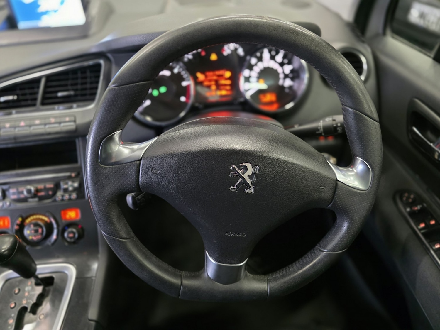 Used Peugeot 5008 2017 for sale - 77370625: Photo 10