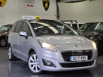 Used Peugeot 5008 2017 for sale - 77370625: Photo