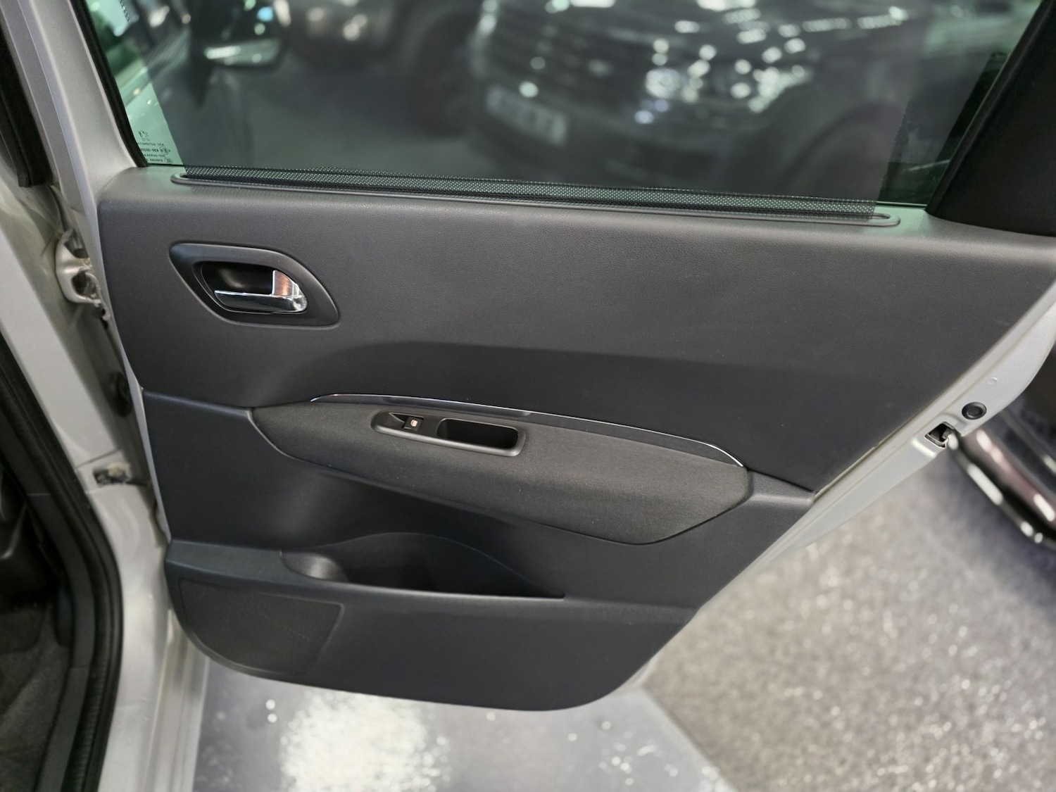 Used Peugeot 5008 2017 for sale - 77370625: Photo 27