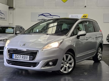 Used Peugeot 5008 2017 for sale - 77370625: Photo