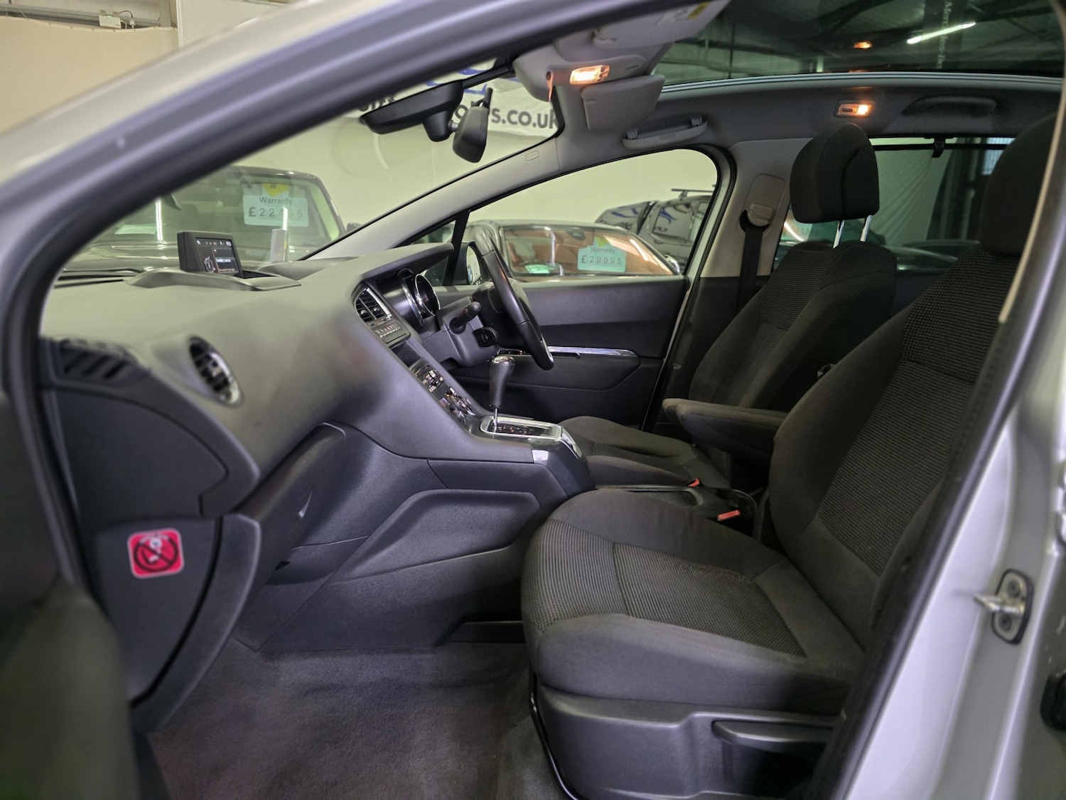 Used Peugeot 5008 2017 for sale - 77370625: Photo 9