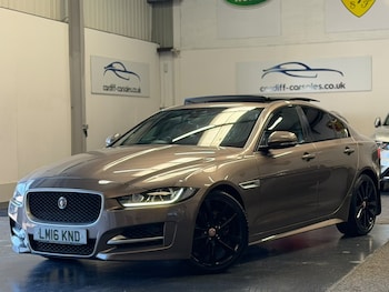 Used Jaguar XE 2016 for sale - 79105115: Photo