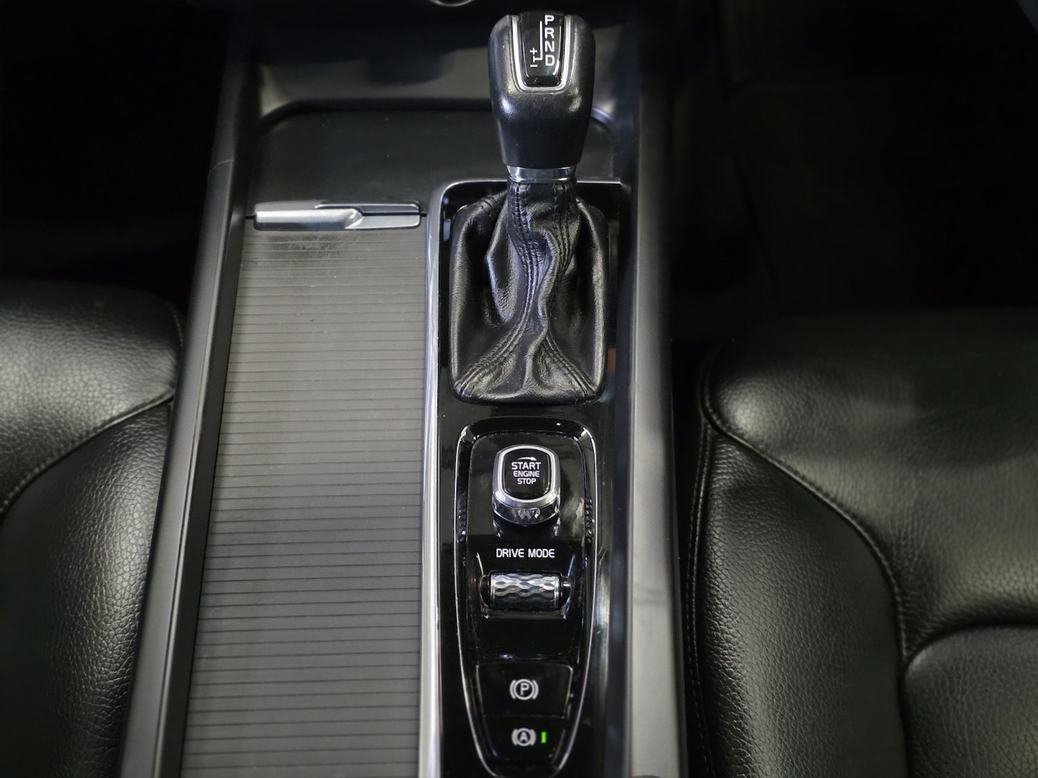 Used Volvo V60 2018 for sale - 76687119: Photo 14