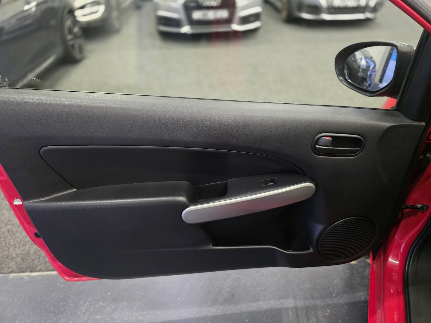 Used Mazda Mazda2 2013 for sale - 76884903: Photo 23