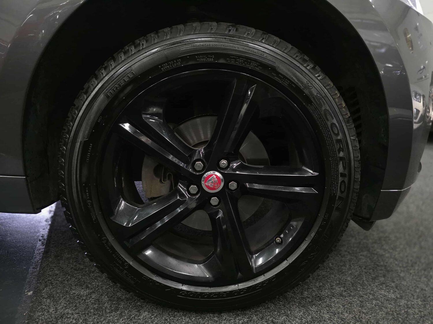 Used Jaguar F-Pace 2018 for sale - 76198203: Photo 25
