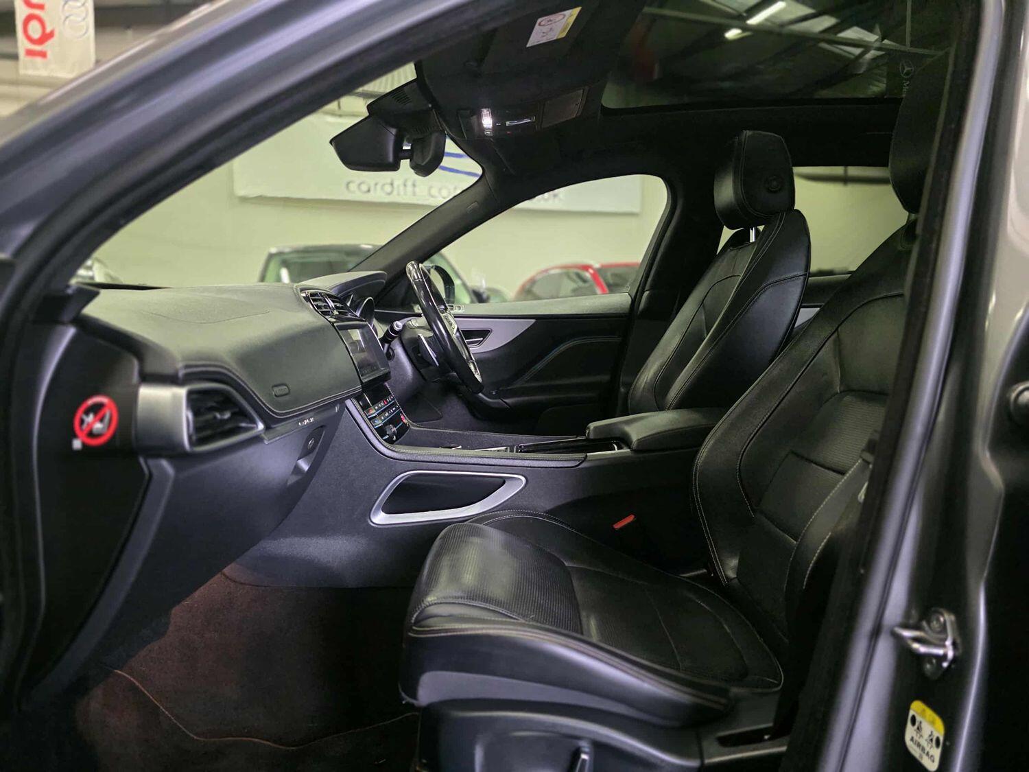 Used Jaguar F-Pace 2018 for sale - 76198203: Photo 9