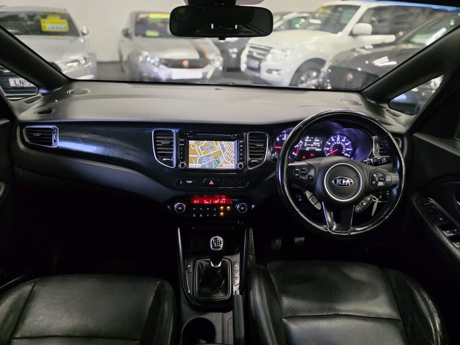 Used Kia Carens 2017 for sale - 76699362: Photo 10