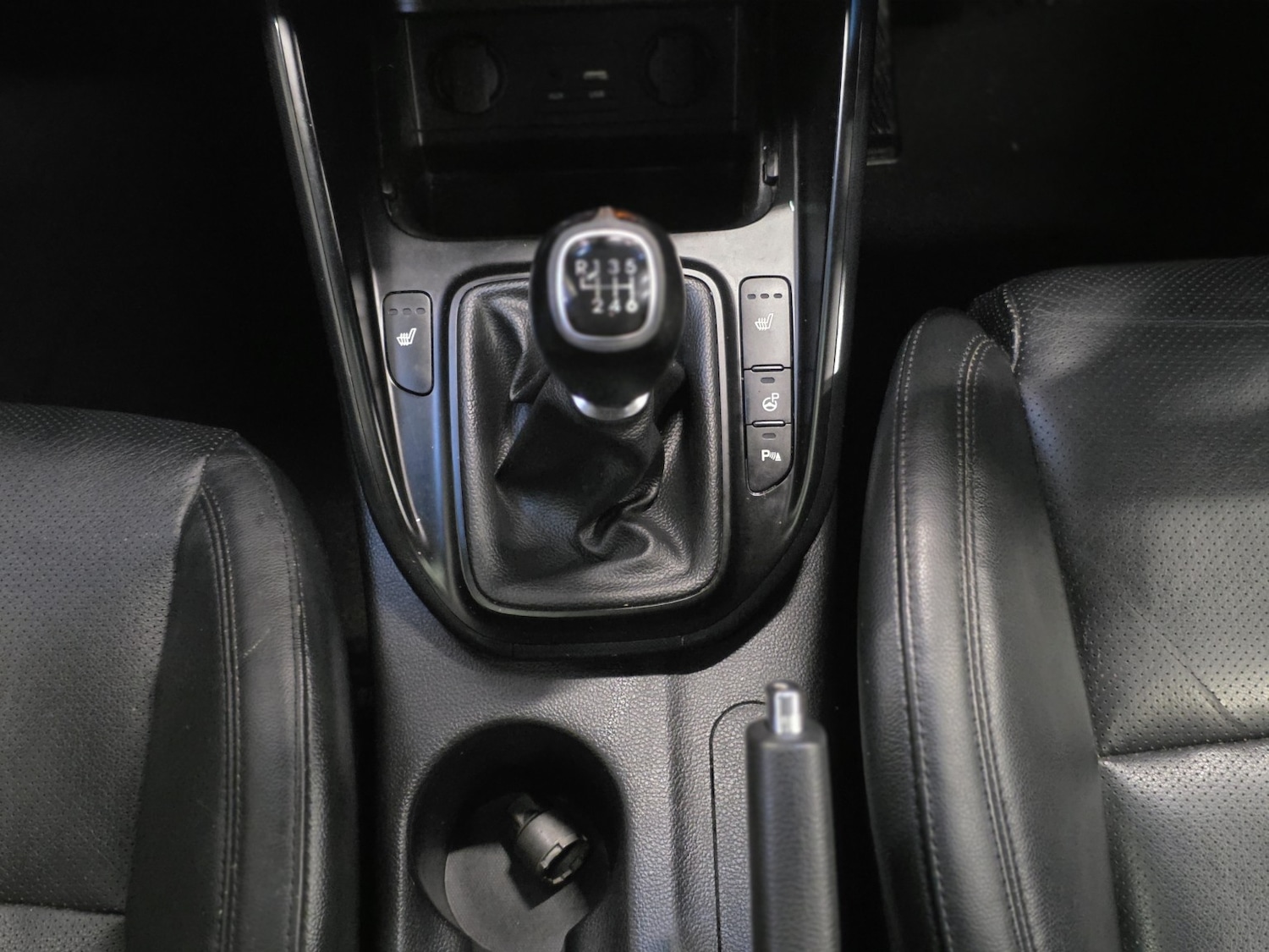 Used Kia Carens 2017 for sale - 76699362: Photo 16