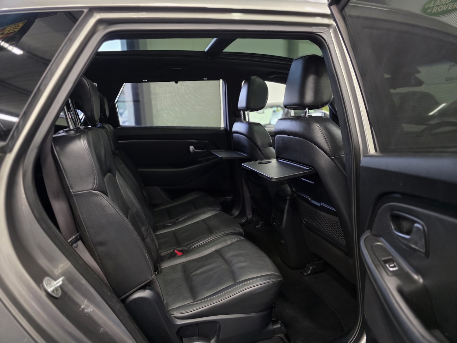 Used Kia Carens 2017 for sale - 76699362: Photo 17