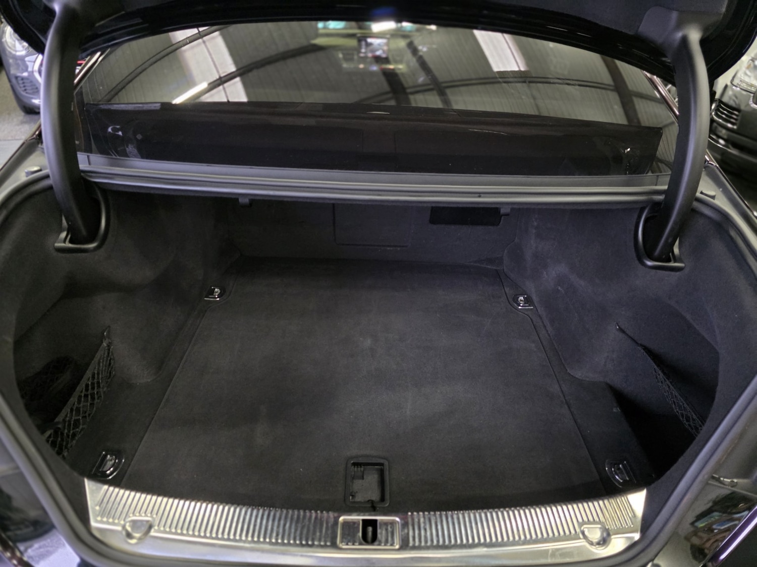 Used Audi S8 2016 for sale - 76510968: Photo 18