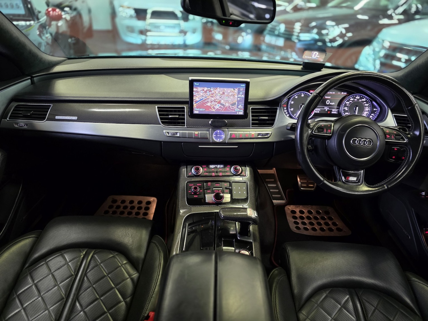 Used Audi S8 2016 for sale - 76510968: Photo 2