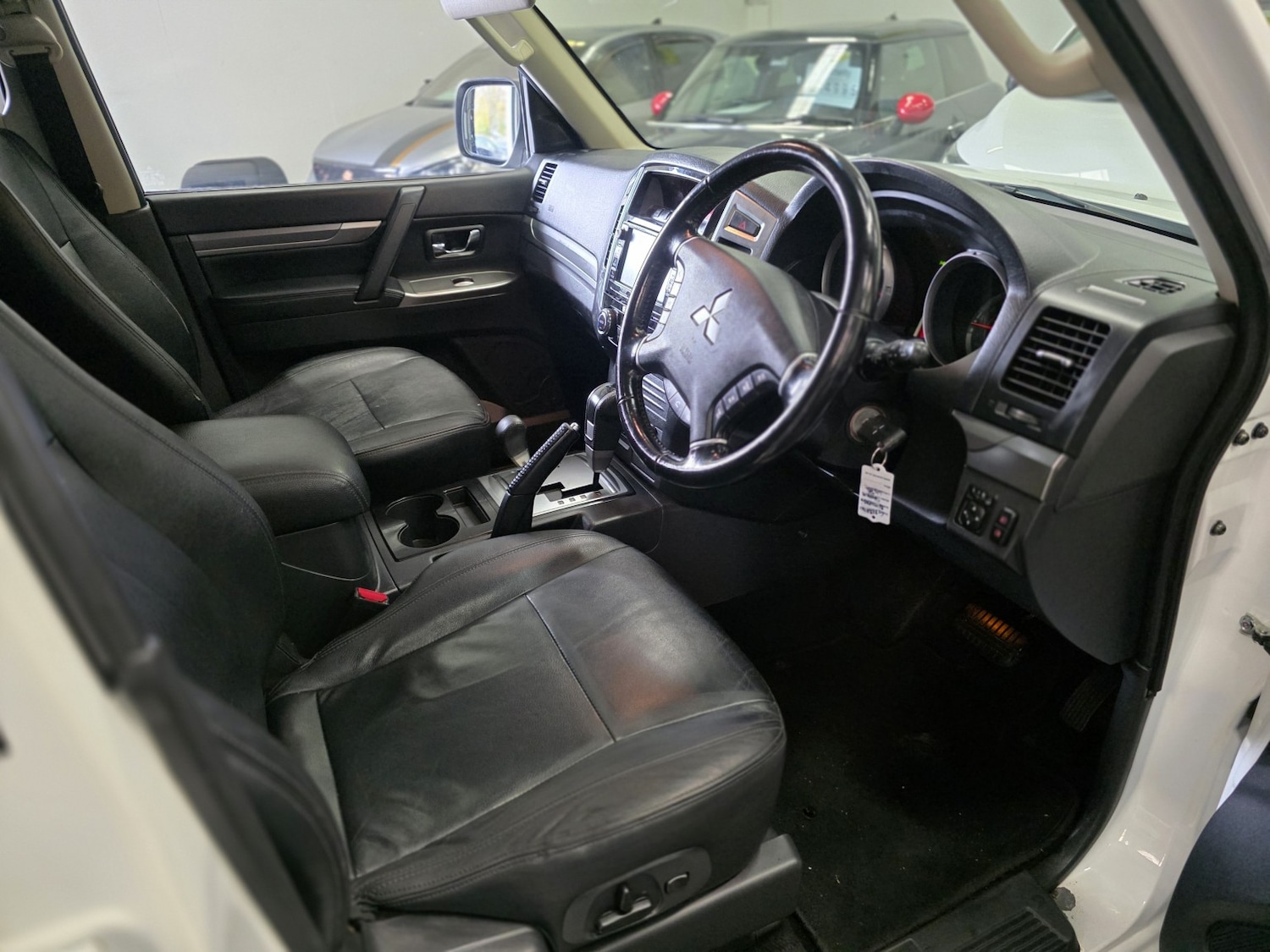 Used Mitsubishi Shogun 2018 for sale - 77548203: Photo 15