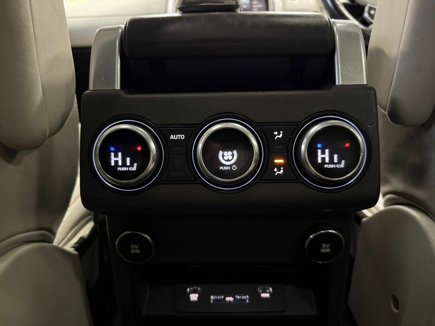 Used Land Rover Discovery 2018 for sale - 77494794: Photo 19