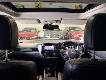 Used Mitsubishi Outlander 2018 for sale - 79290309: Photo