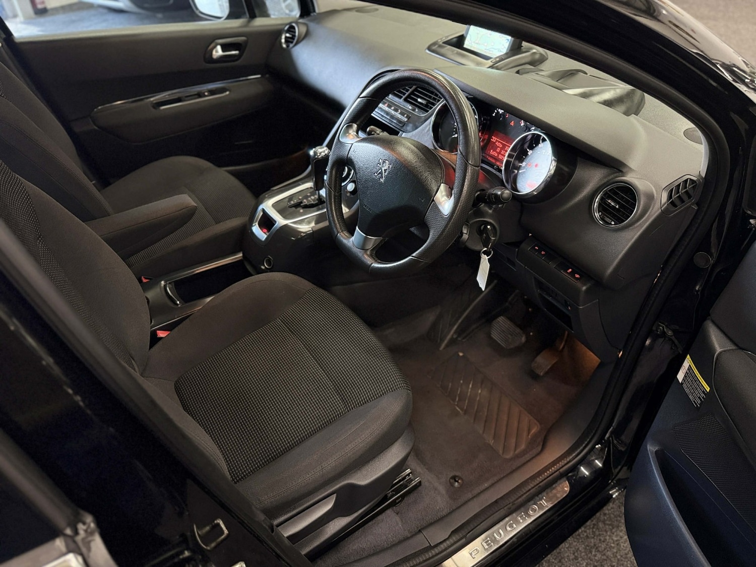 Used Peugeot 5008 2016 for sale - 78031627: Photo 16