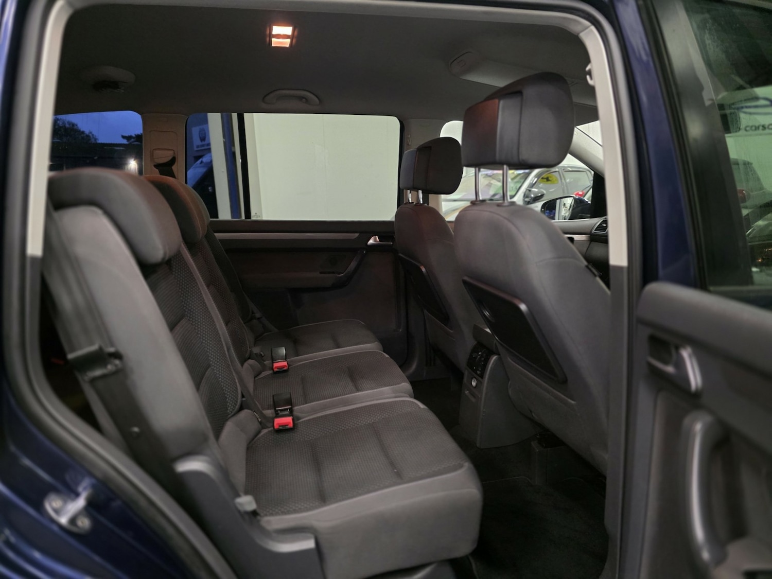 Used Volkswagen Touran 2013 for sale - 76418379: Photo 15