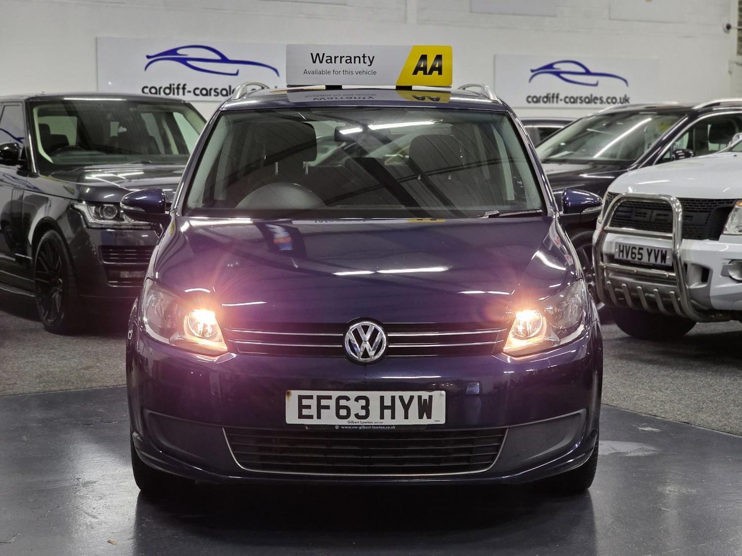Used Volkswagen Touran 2013 for sale - 76418379: Photo 2