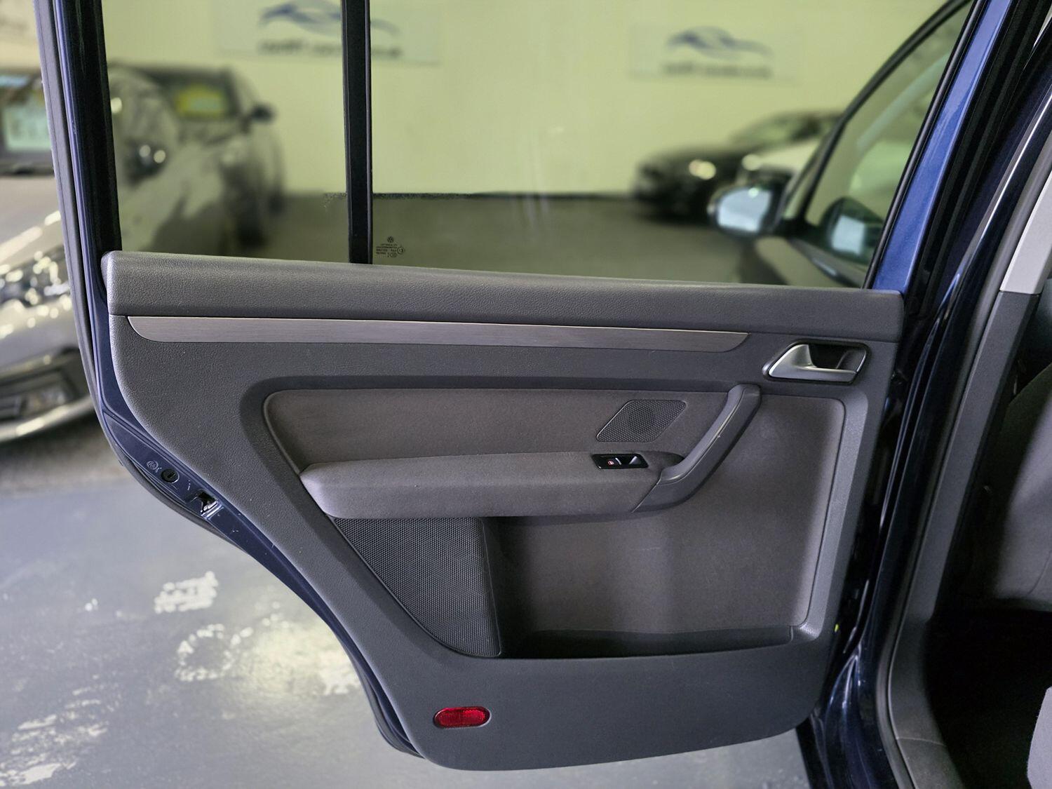 Used Volkswagen Touran 2014 for sale - 76164544: Photo 26