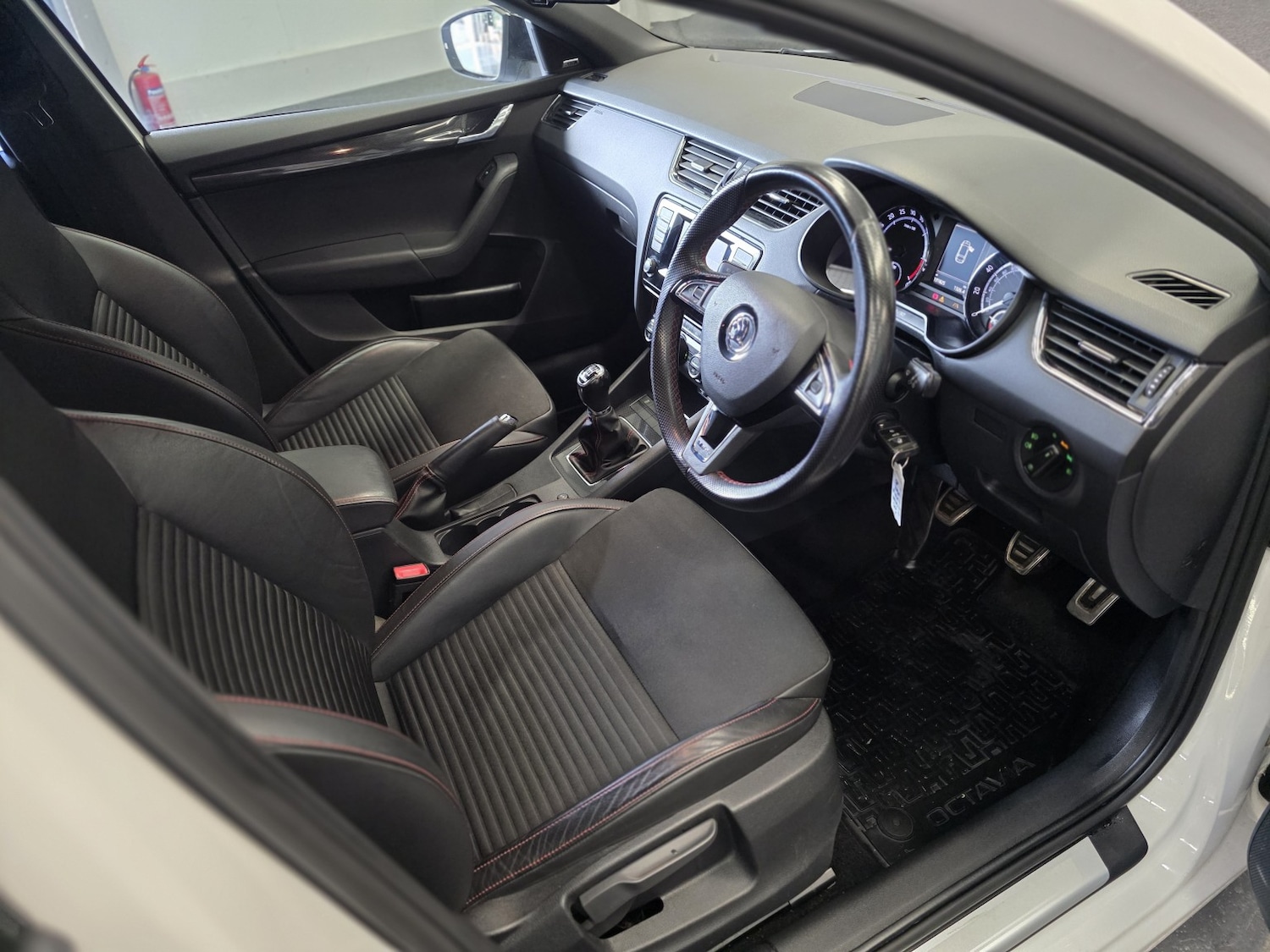 Used Skoda Octavia 2013 for sale - 77891638: Photo 14