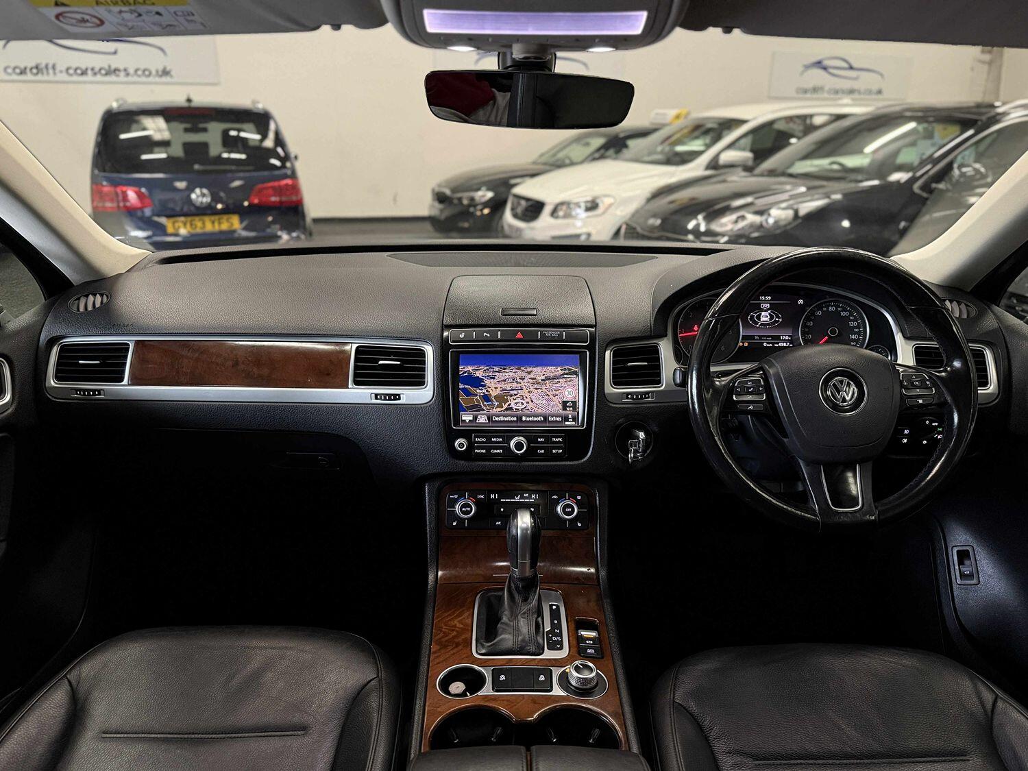 Used Volkswagen Touareg 2017 for sale - 76174068: Photo 10