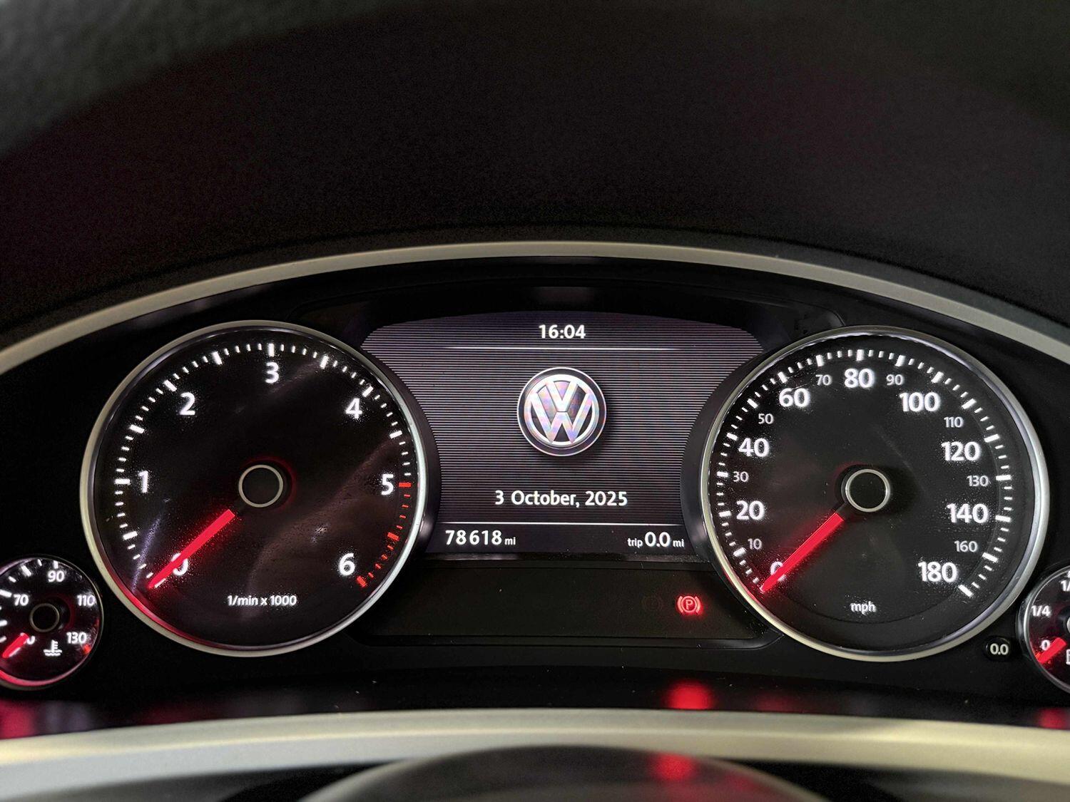 Used Volkswagen Touareg 2017 for sale - 76174068: Photo 12