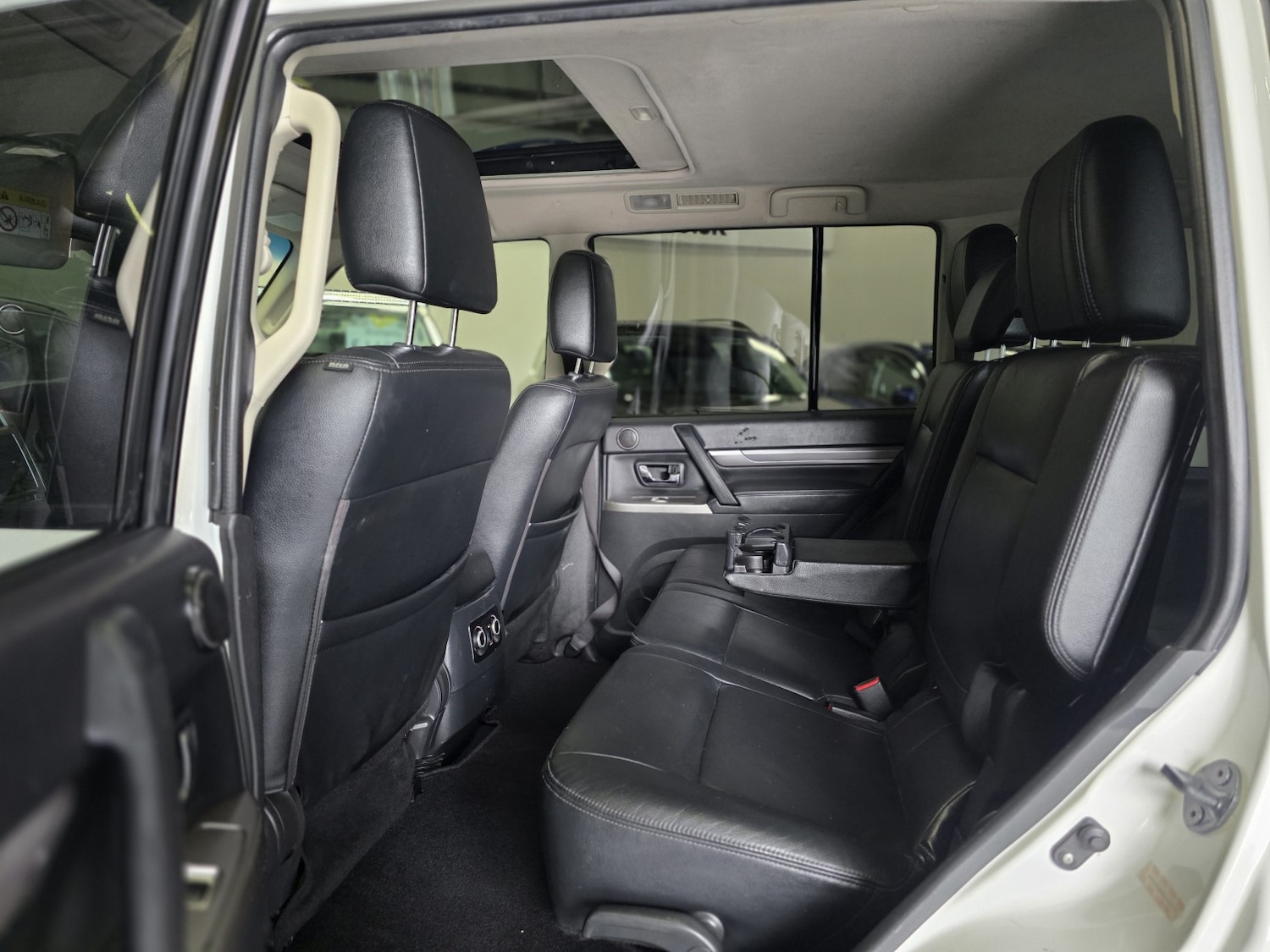 Used Mitsubishi Shogun 2018 for sale - 76407611: Photo 17