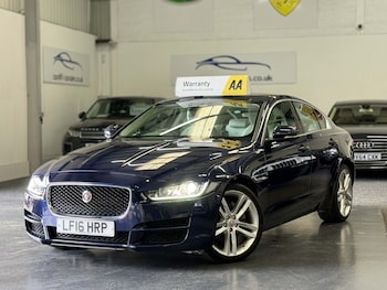 Used Jaguar XE 2016 for sale - 78258088: Photo